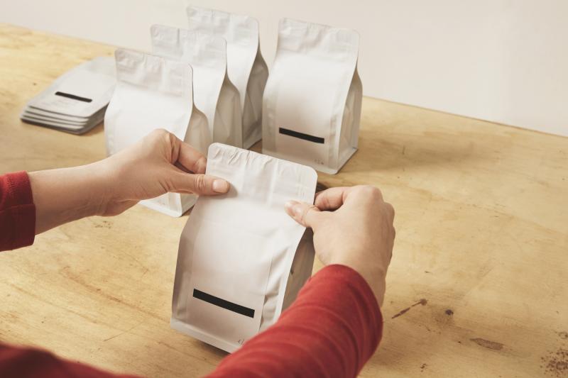 O papel das empresas de fabricação de embalagens na indústria